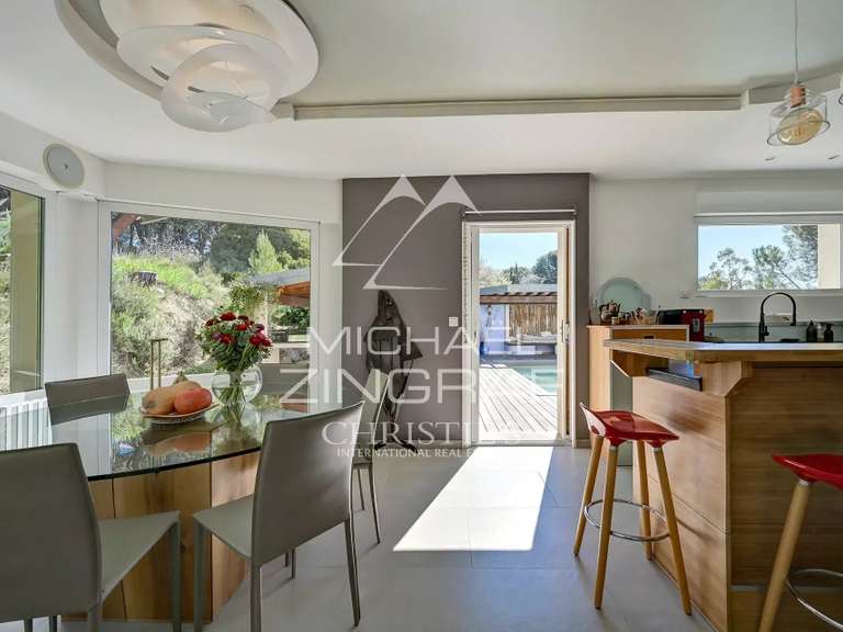 Maison Mérindol - 4 chambres - 210m²