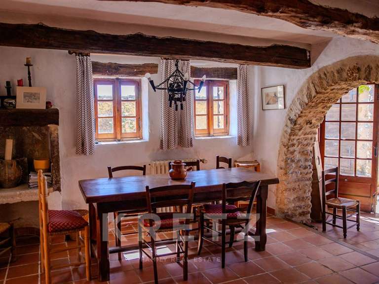 Maison Mérindol-les-Oliviers - 5 chambres - 208m²