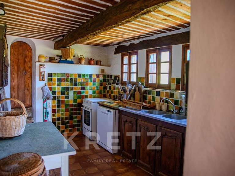 Maison Mérindol-les-Oliviers - 5 chambres - 208m²