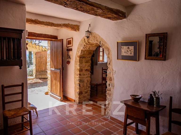 Maison Mérindol-les-Oliviers - 5 chambres - 208m²