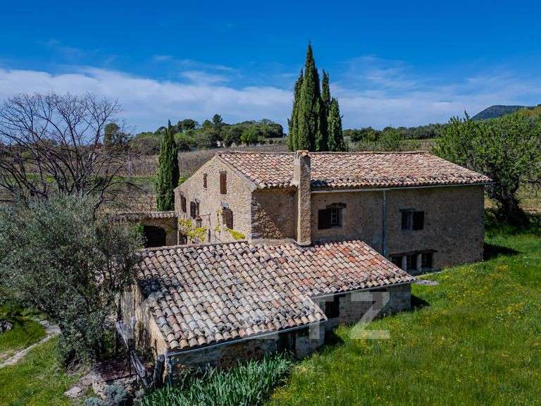 Maison Mérindol-les-Oliviers - 5 chambres - 208m²