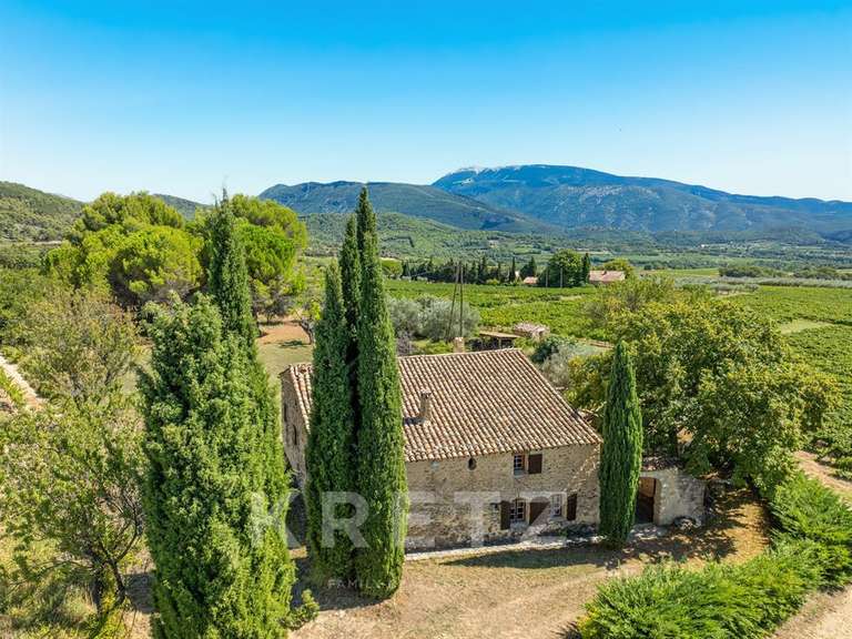 Maison Mérindol-les-Oliviers - 5 chambres - 208m²