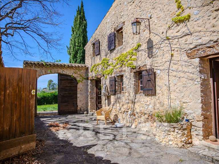 Maison Mérindol-les-Oliviers - 5 chambres - 208m²