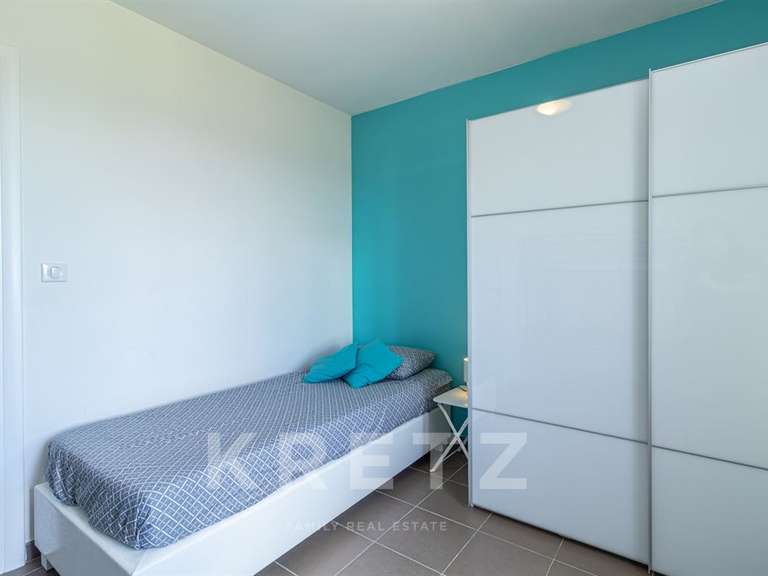 Maison Mérindol-les-Oliviers - 4 chambres - 224m²