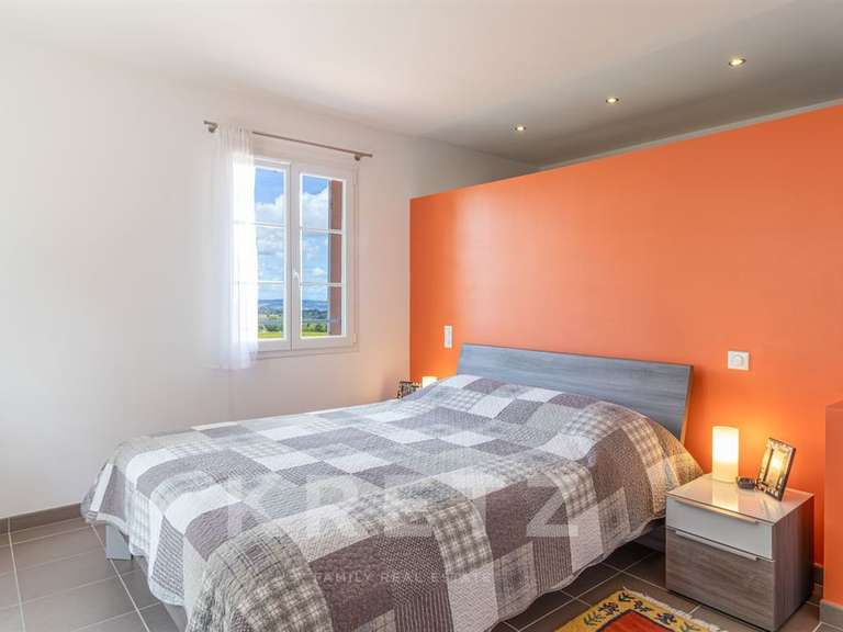 Maison Mérindol-les-Oliviers - 4 chambres - 224m²