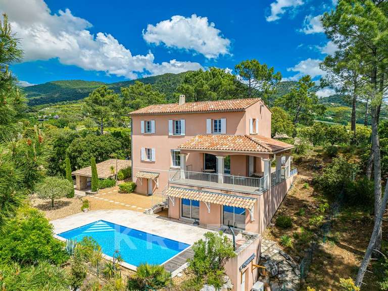 Maison Mérindol-les-Oliviers - 4 chambres - 224m²