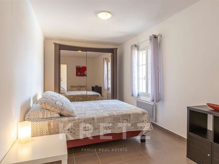 Maison Mérindol-les-Oliviers - 4 chambres - 224m²