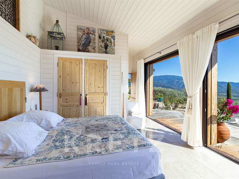 Maison Mérindol-les-Oliviers - 4 chambres - 228m²