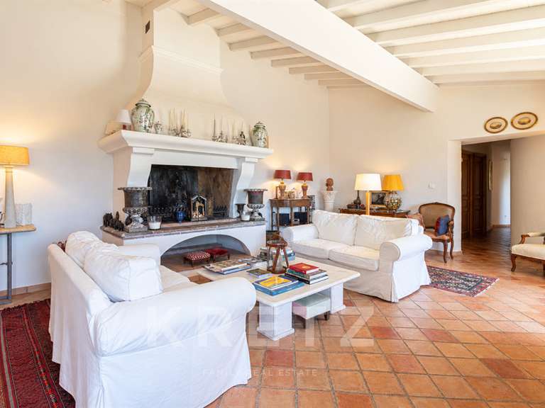 Maison Mérindol-les-Oliviers - 4 chambres - 228m²