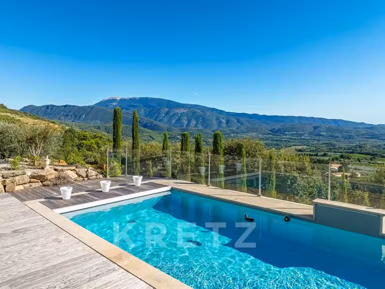 Maison Mérindol-les-Oliviers - 4 chambres - 228m²