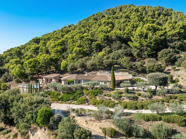 Maison Mérindol-les-Oliviers - 4 chambres - 228m²