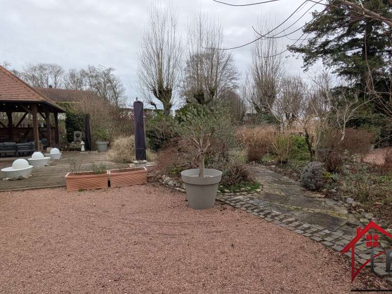 Villa Mervans - 9 chambres - 450m²