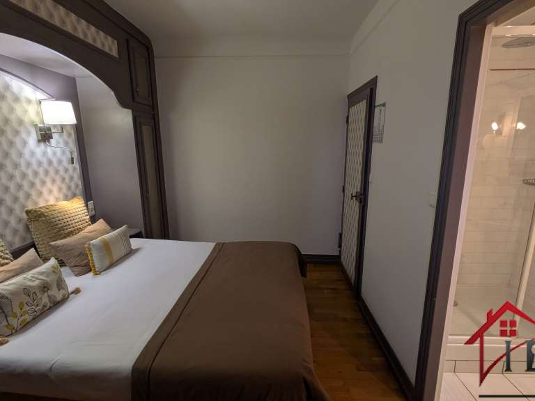 Villa Mervans - 9 chambres - 450m²