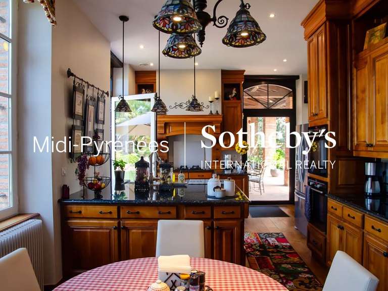 Maison Merville - 7 chambres - 498m²