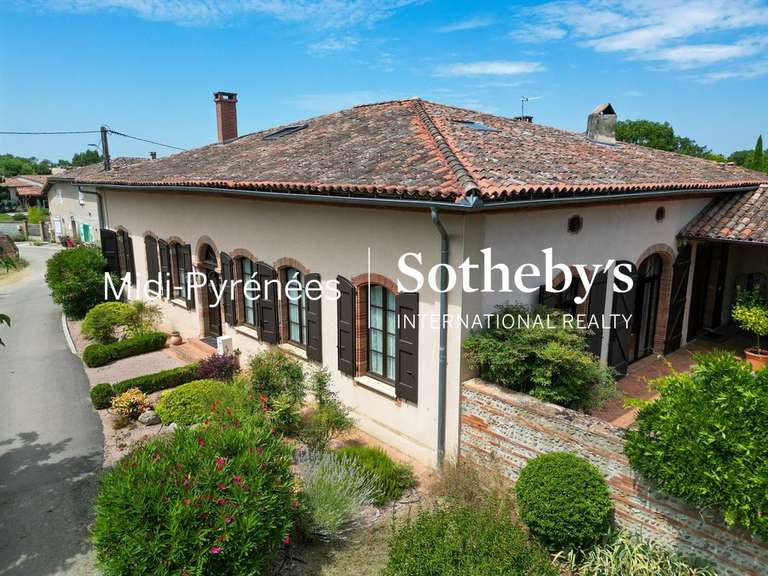 Maison Merville - 7 chambres - 498m²