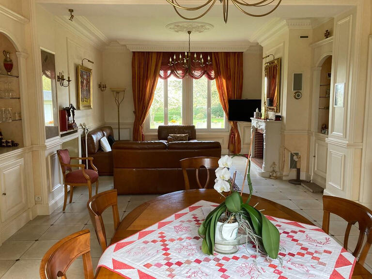 House Merville-Franceville-Plage - 7 bedrooms - 367m²