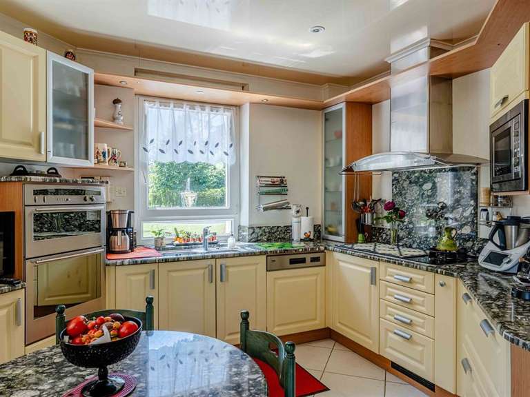 Maison Merville-Franceville-Plage - 7 chambres - 367m²