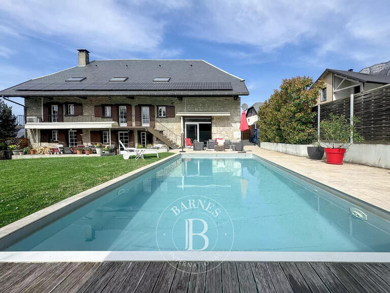 Maison Méry - 8 chambres - 468m²