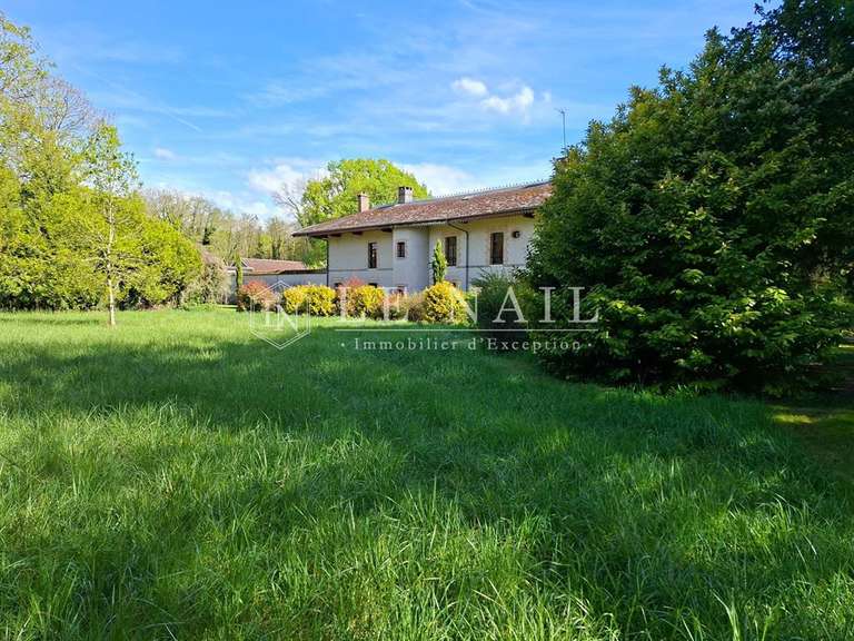 Maison Méry-sur-Seine - 6 chambres - 341m²