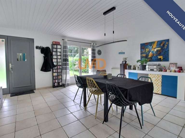 Maison Meschers-sur-Gironde - 5 chambres - 199m²