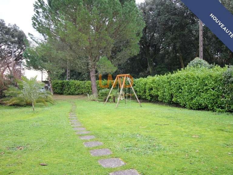 Maison Meschers-sur-Gironde - 5 chambres - 199m²