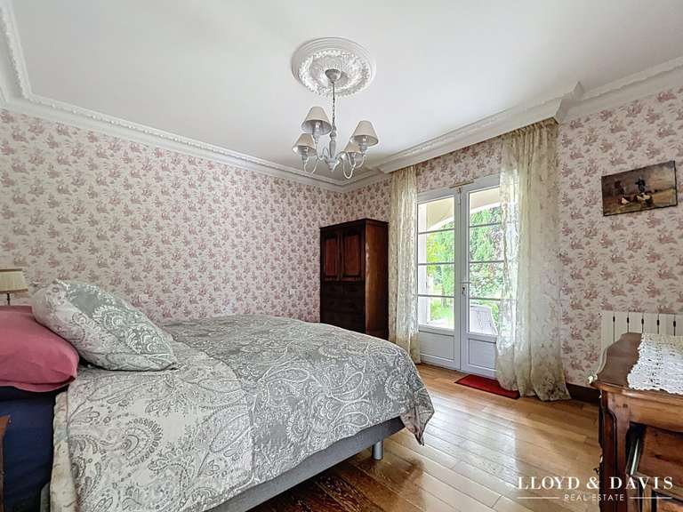 Maison Meschers-sur-Gironde - 4 chambres - 205m²