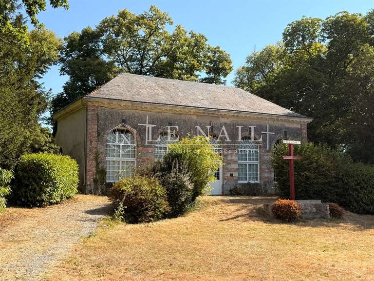 Château Meslay-du-Maine - 13 chambres - 650m²