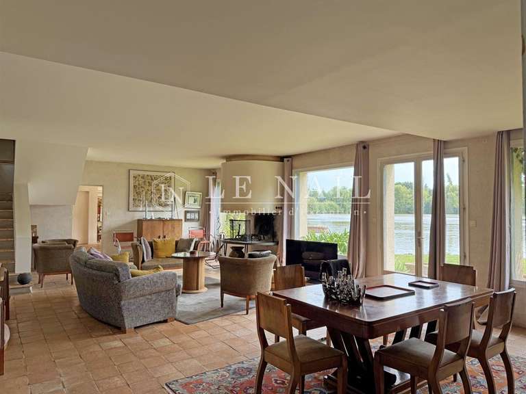 House Meslay-du-Maine - 4 bedrooms - 290m²