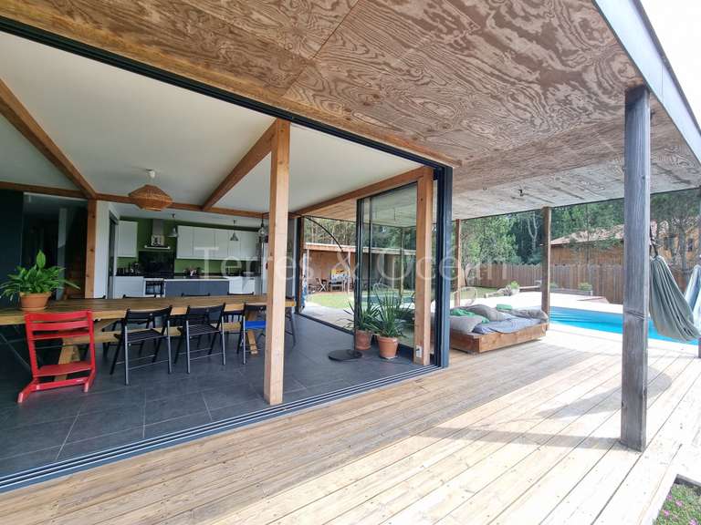 House Messanges - 5 bedrooms - 248m²