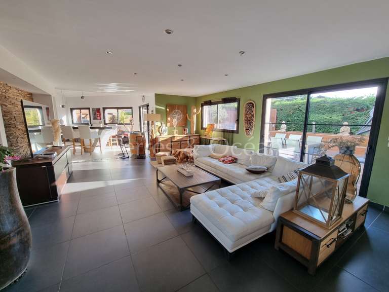 Maison Messanges - 9 chambres - 400m²