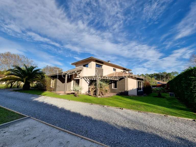 Maison Messanges - 9 chambres - 400m²