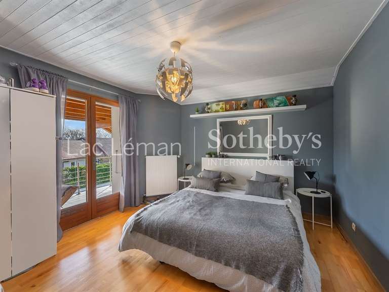 Maison Messery - 4 chambres - 223m²