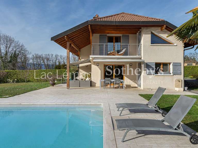 Maison Messery - 4 chambres - 223m²