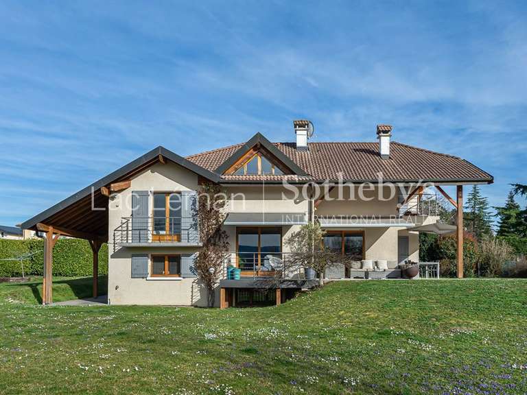 Maison Messery - 4 chambres - 223m²