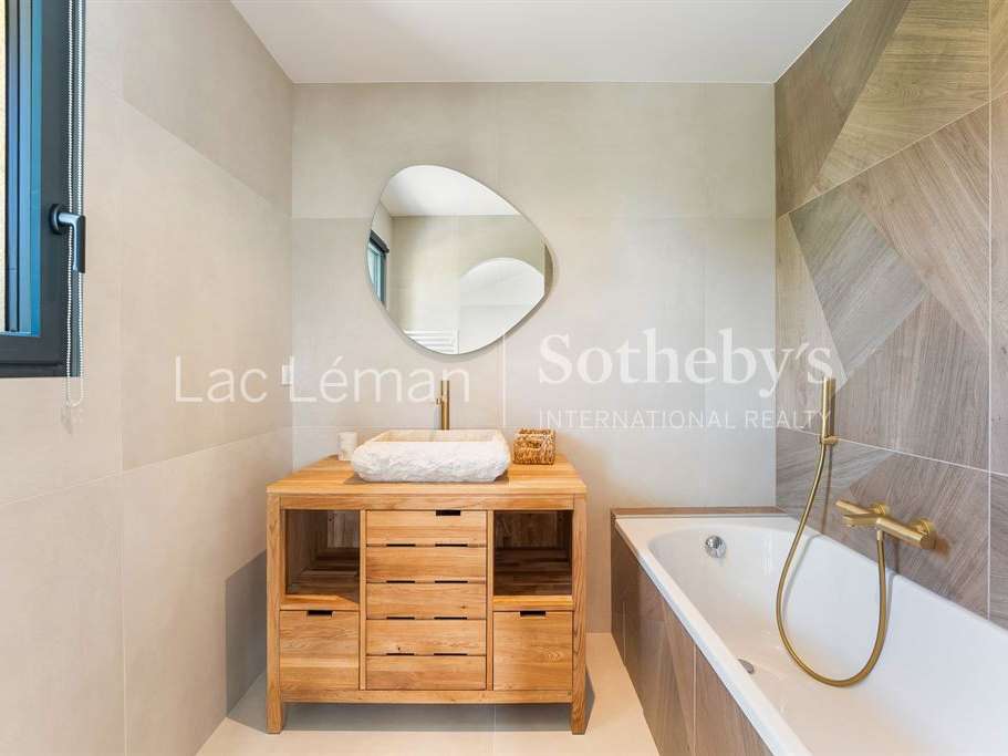 Maison Messery