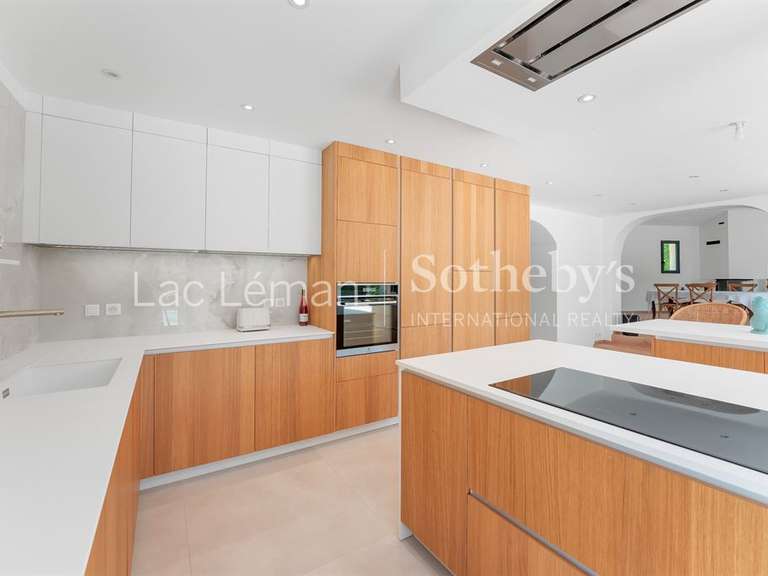 Maison Messery - 4 chambres - 210m²