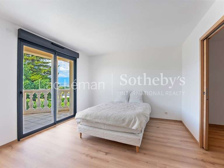 Maison Messery - 4 chambres - 210m²