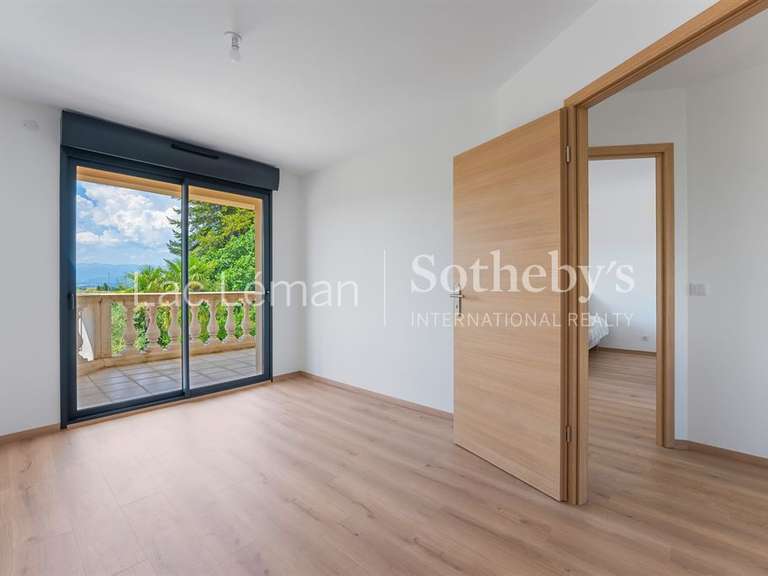 Maison Messery - 4 chambres - 210m²
