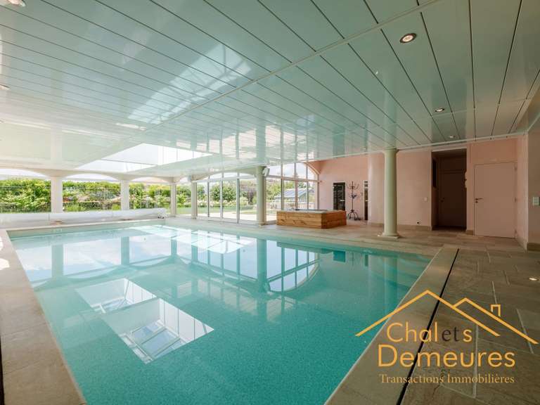 Maison Messery - 6 chambres - 732m²