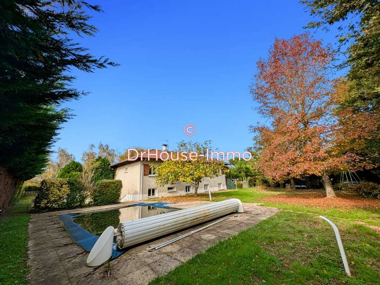 Villa Messimy-sur-Saône - 6 chambres - 200m²