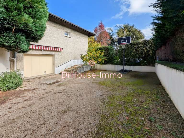 Villa Messimy-sur-Saône - 6 chambres - 200m²