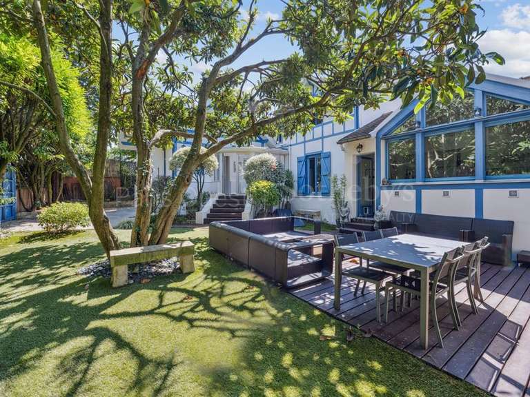 House Meudon - 4 bedrooms - 209m²