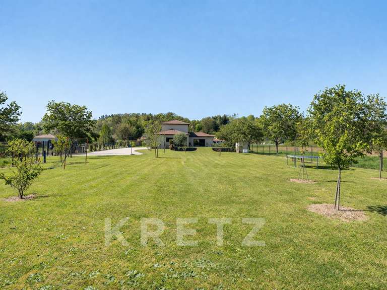 Maison Meximieux - 4 chambres - 220m²