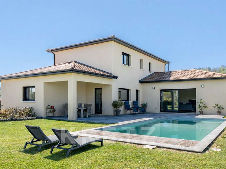 Maison Meximieux - 4 chambres - 220m²