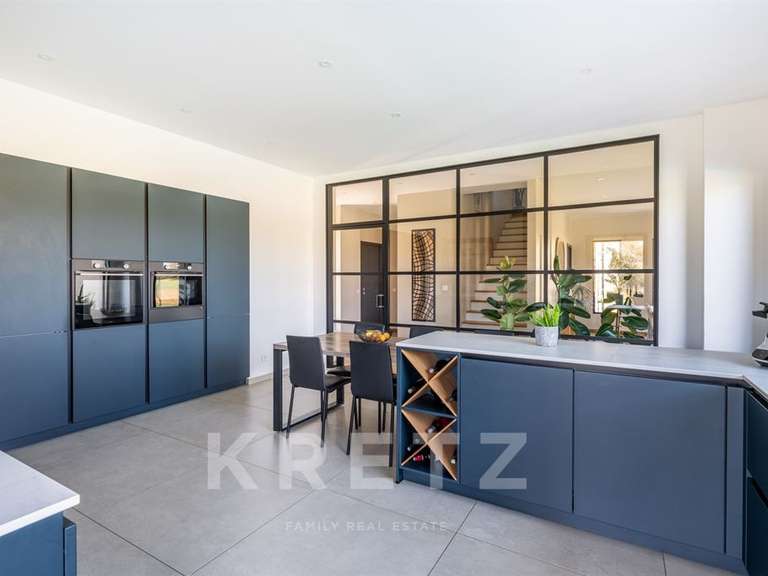 Maison Meximieux - 4 chambres - 220m²