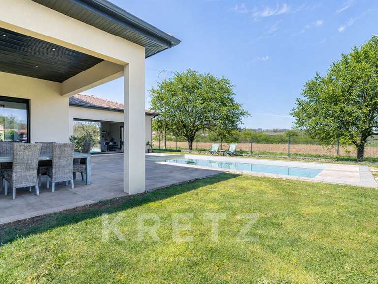 Maison Meximieux - 4 chambres - 220m²