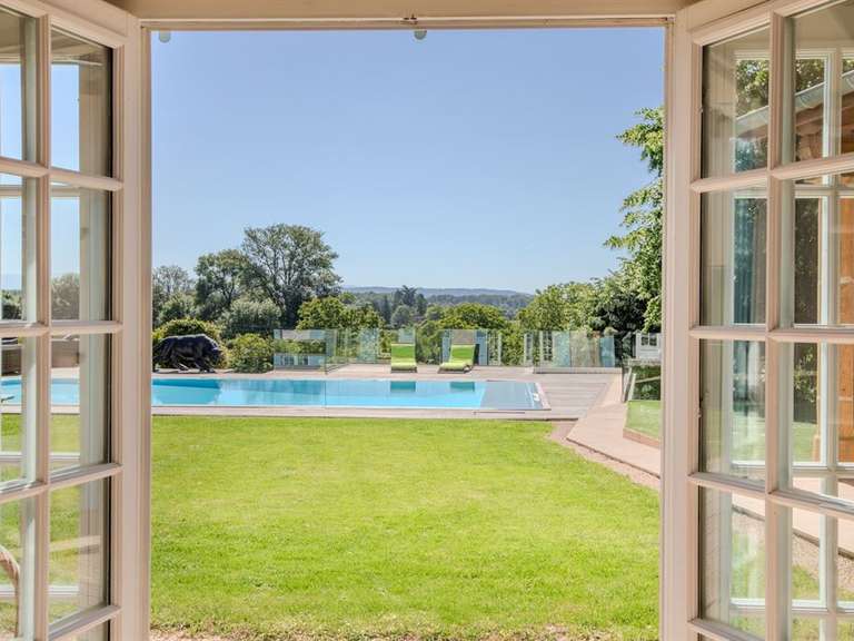 Maison Meximieux - 5 chambres - 356m²
