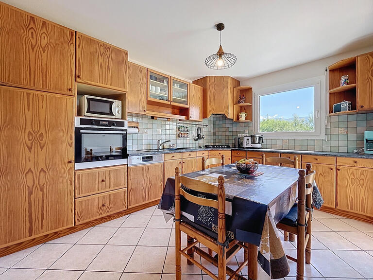 Maison Meylan - 4 chambres - 140m²