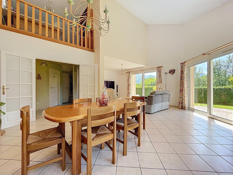 Maison Meylan - 4 chambres - 140m²