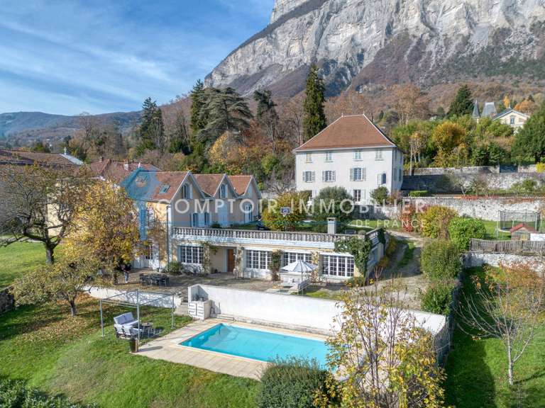 House Meylan - 4 bedrooms - 230m²